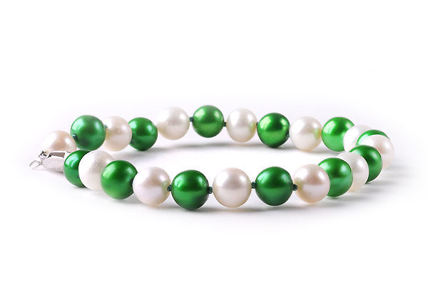 7.5" Green and White Freshwater Pearl Bracelet