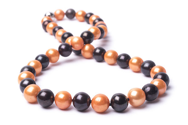 18" Orange and Black 10mm Freshwater Cultured Pearl Necklace