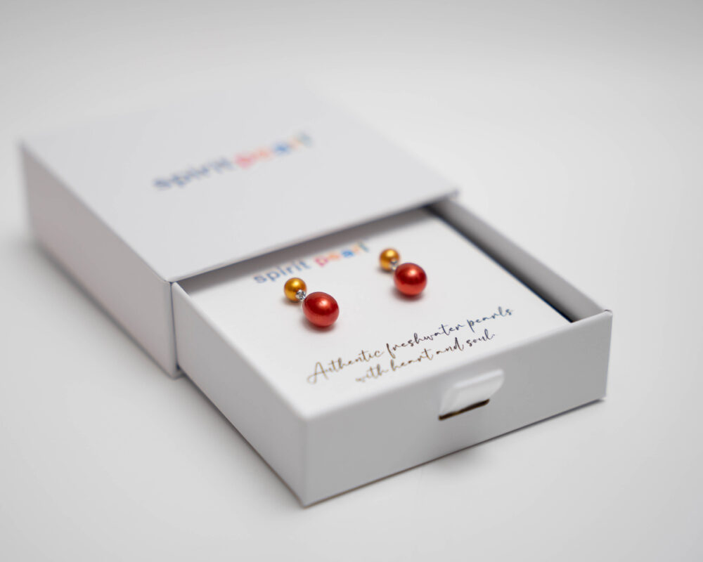 Cardinal & Gold Freshwater Pearl Earrings - Image 2